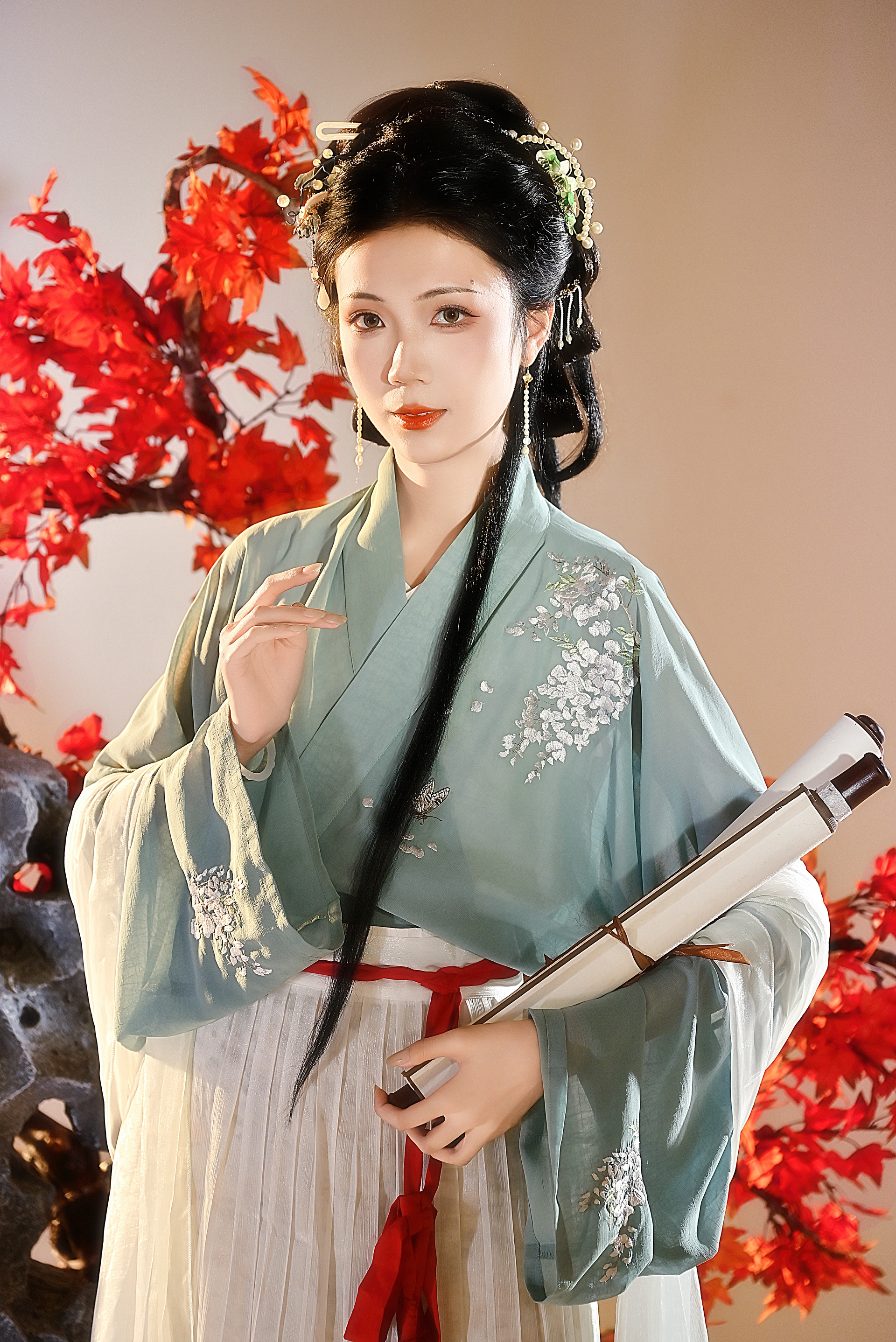 [YITUYU艺图语]2023.11.25 枫叶仕女图 珂璃 1